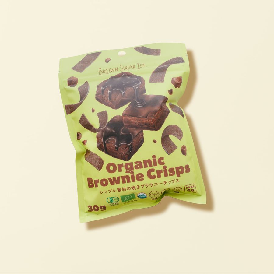 A pouch of Organic Brownie Crisps
